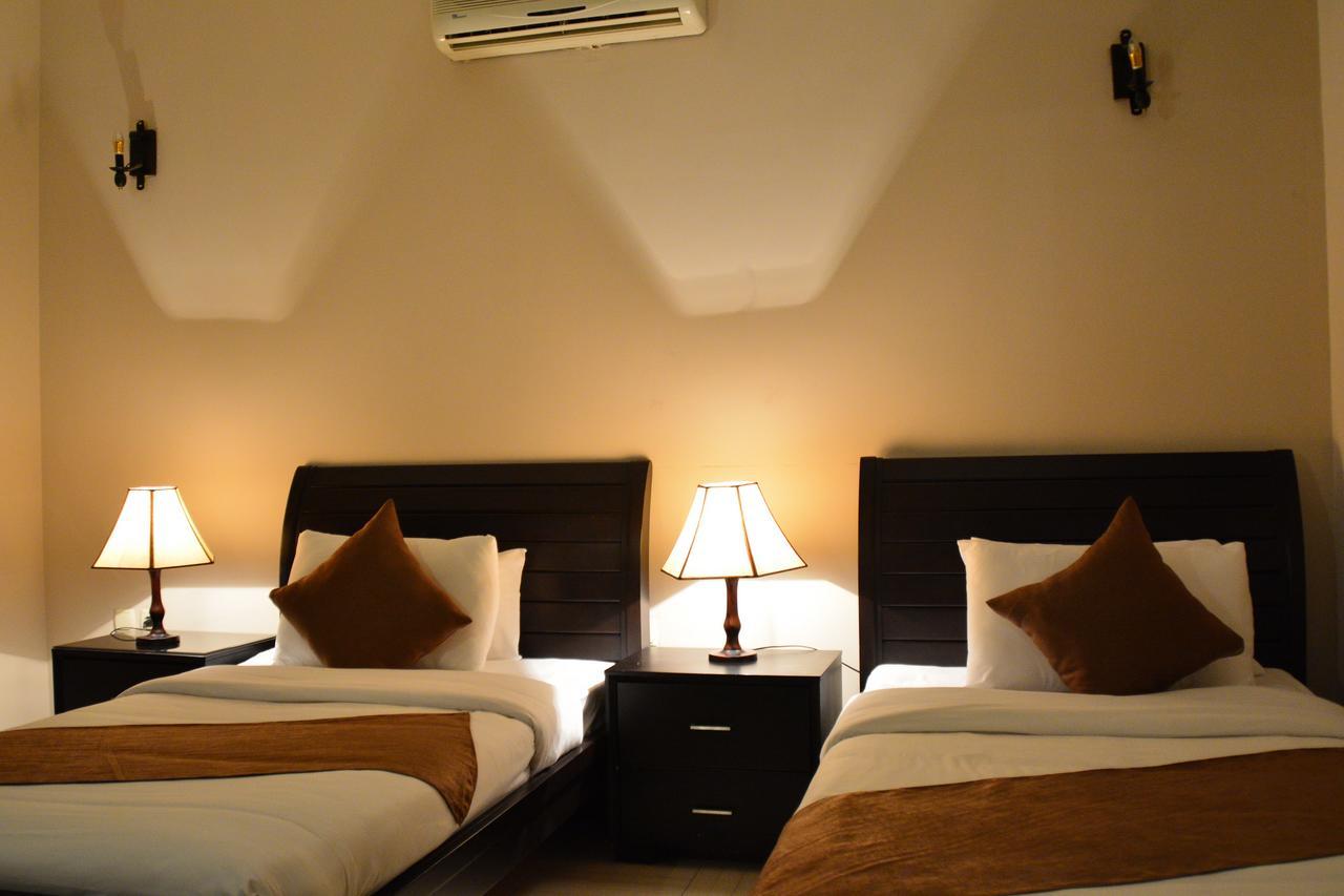 Lilium Hotel Safut Eksteriør billede