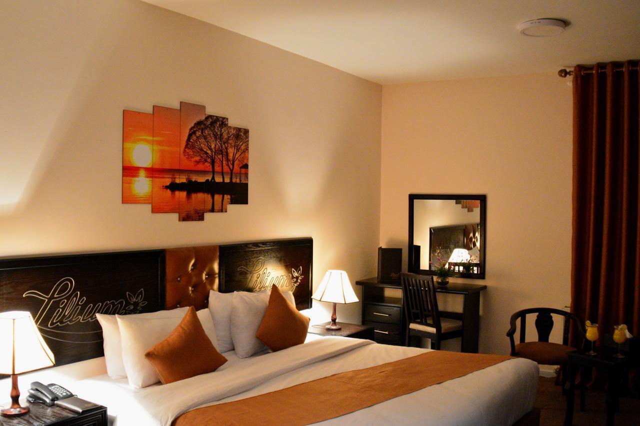 Lilium Hotel Safut Eksteriør billede