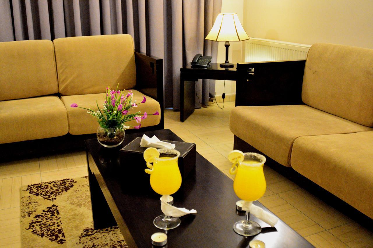 Lilium Hotel Safut Eksteriør billede