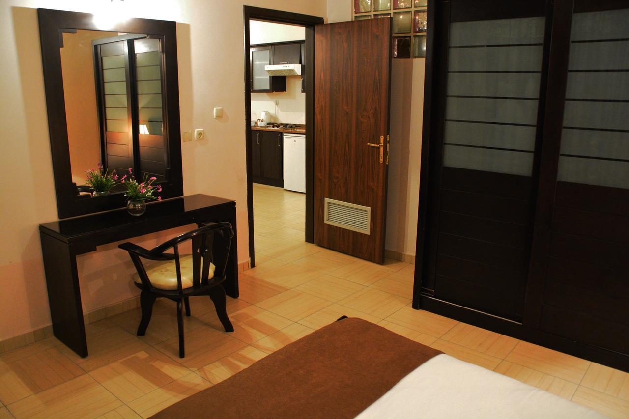 Lilium Hotel Safut Eksteriør billede